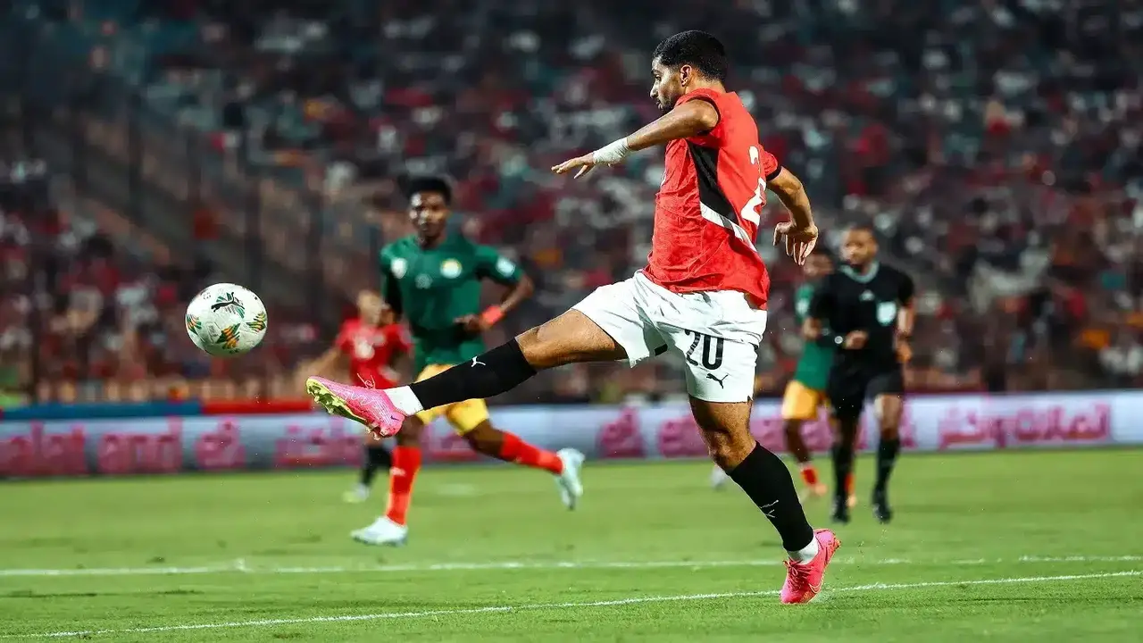 إبراهيم عادل يحدد وجهته القادمة بعد الجدل حول مفاوضات النادي الأهلي